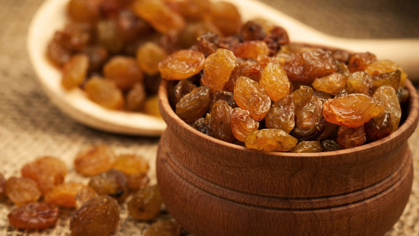 Soaked Raisins vs Dry Raisins