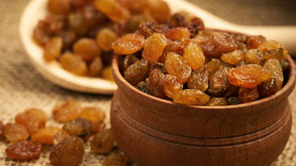 soaked raisins benefits