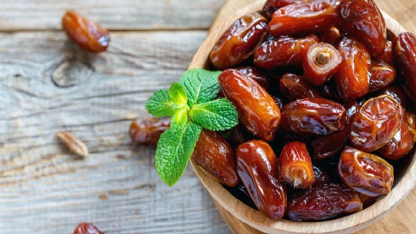 dates benefits for women