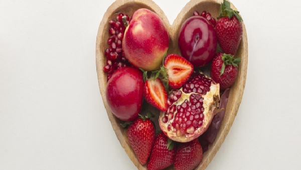 who should not eat pomegranates