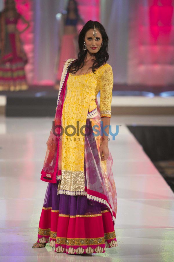 Asif Shah | New Collections | 4th Annual Glitterati Fashion Show - Boldsky