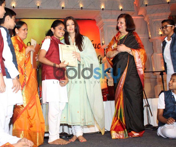 Aishwarya Rai Bachchan at Musical concert