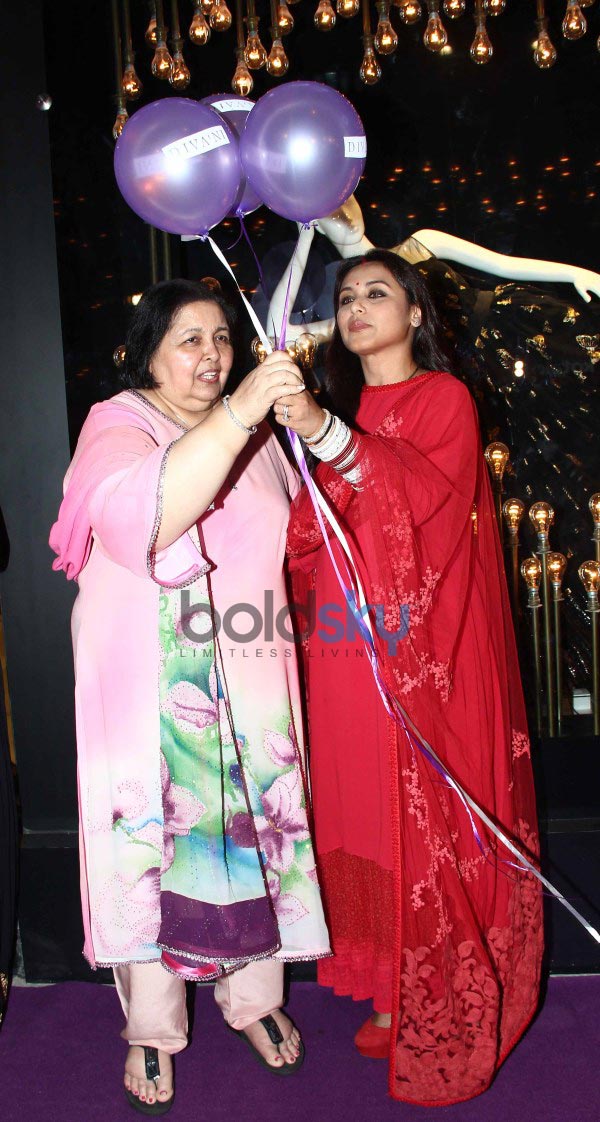 Rani Mukerji stuns at Diva'ni store launch