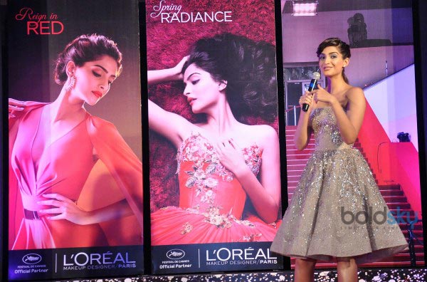Sonam Kapoor unveil LOreal Paris makeup collection