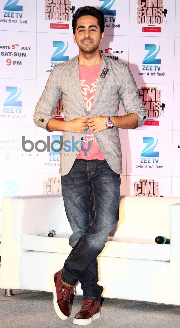 Aayushman Khurana and Parineeti chopra at  Zee TV's Cinestars Ki Khoj