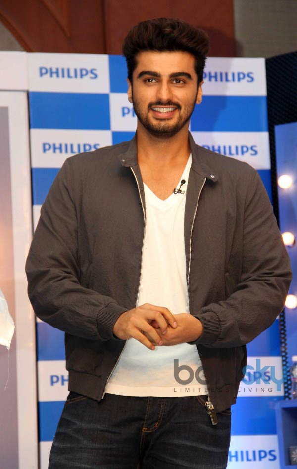 Arjun Kapoor Endorse Philips India Male Grooming Range