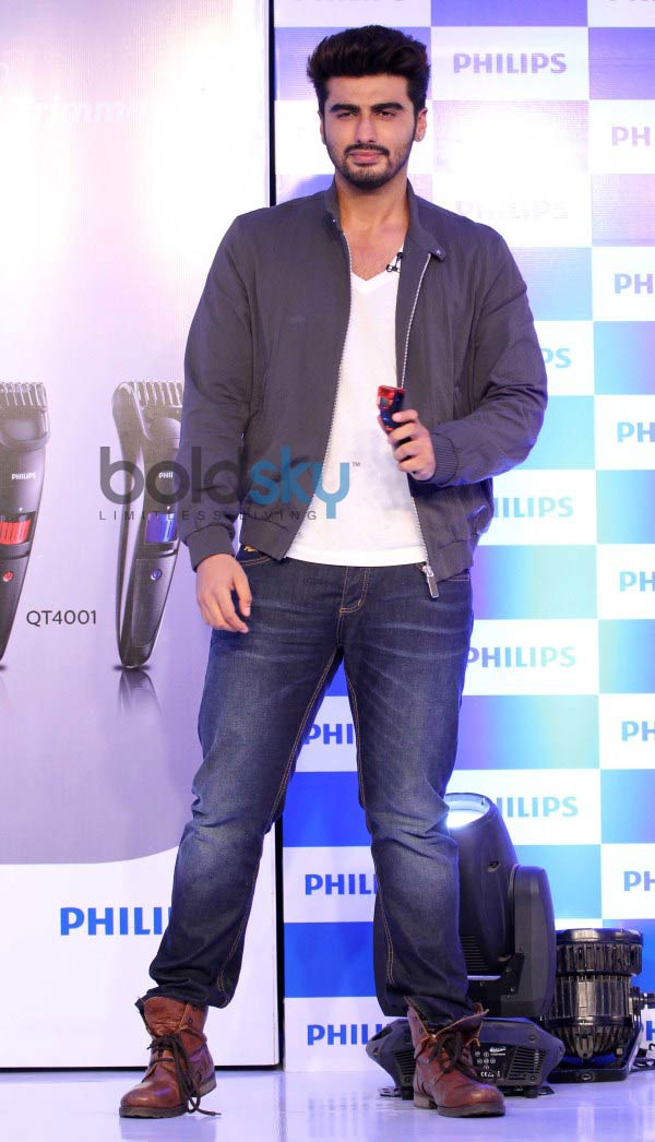 Arjun Kapoor Endorse Philips India Male Grooming Range
