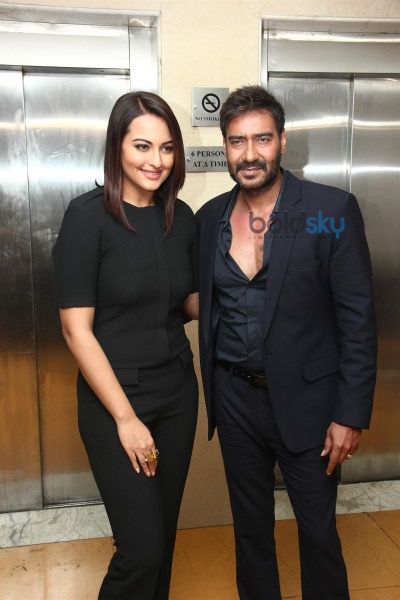 Sonakshi Sinha And Ajay Devgn Promote Action Jackson