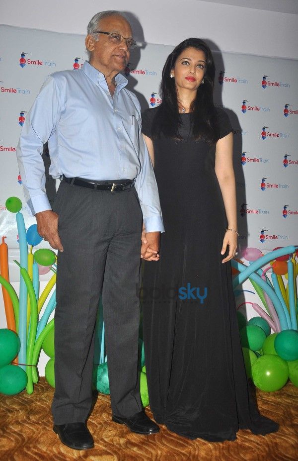 Aishwarya Rai Bachchan Gifts A 100 Surgeries For Cleft Children