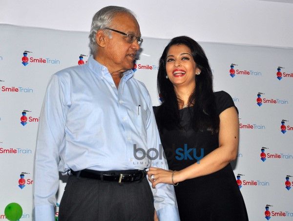 Aishwarya Rai Bachchan Gifts A 100 Surgeries For Cleft Children