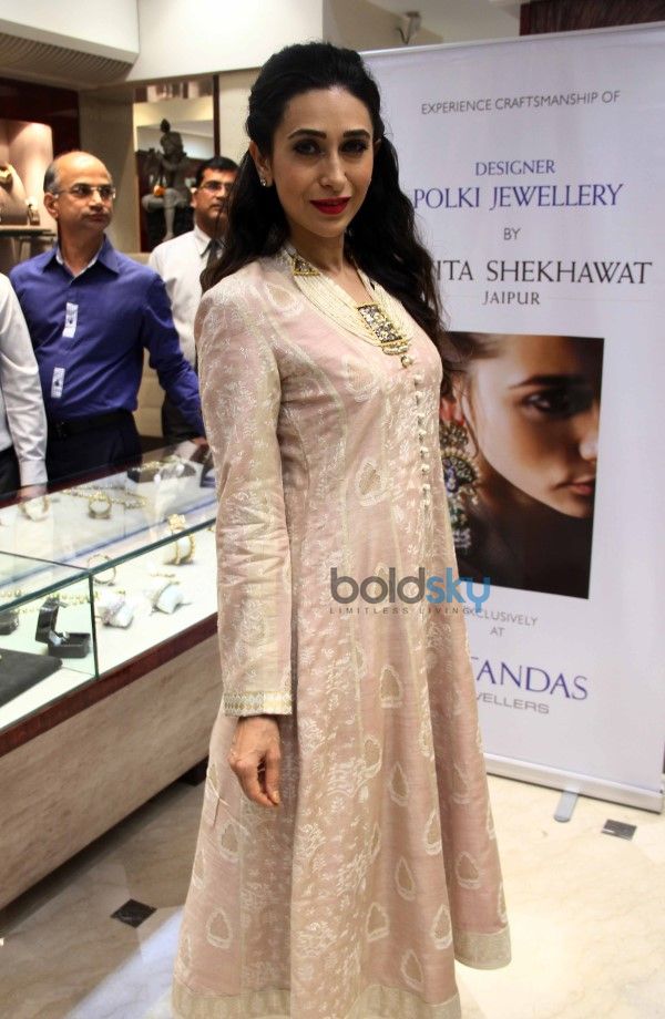 Karishma Kapoor At Sunita Shekhawats Jewellery Launch