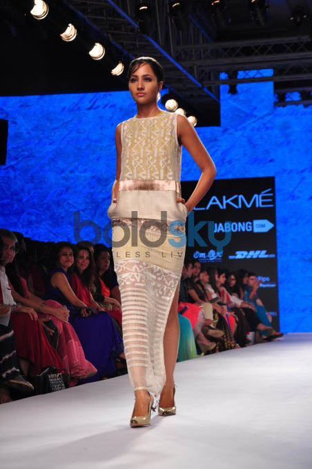 Lakme Fashion Week 2015 KIRAN UTTAM GHOSH - DAY 02-SHOW 07