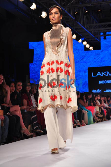 Lakme Fashion Week 2015 KIRAN UTTAM GHOSH - DAY 02-SHOW 07