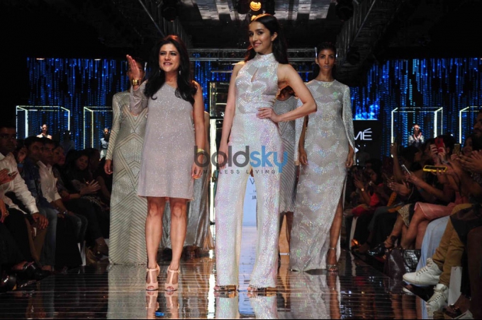 LFW Day 3 - Shraddha Kapoor Walks For Namrata Joshipura