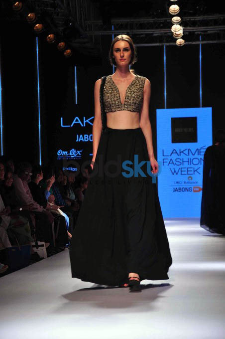 LFW Day 5 - Anushree Reddy, Arpita Mehta, Ridhi Mehra Show
