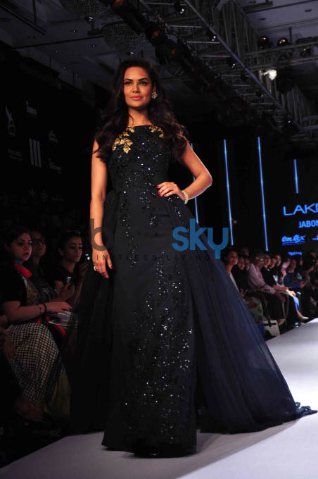 LFW Day 5 - Anushree Reddy, Arpita Mehta, Ridhi Mehra Show