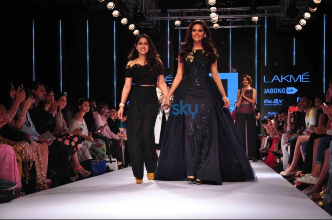 LFW Day 5 - Anushree Reddy, Arpita Mehta, Ridhi Mehra Show