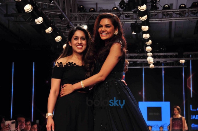 LFW Day 5 - Anushree Reddy, Arpita Mehta, Ridhi Mehra Show