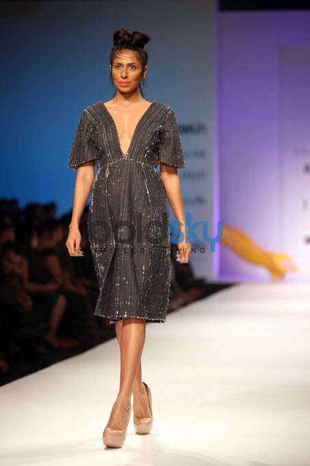 Designer Ashish Soni Show At AIFW
