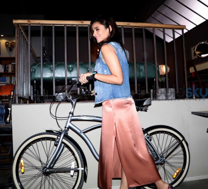 Alia Bhatt Sports A Slip Dress Like It's No Big Deal