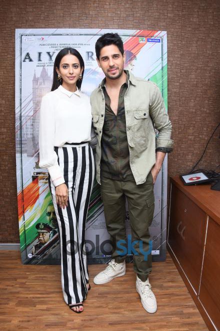Rakul Preet Singh And Sidharth Malhotra Interview Of Upcoming Movie 'Aiyaary'