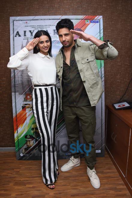 Rakul Preet Singh And Sidharth Malhotra Interview Of Upcoming Movie 'Aiyaary'