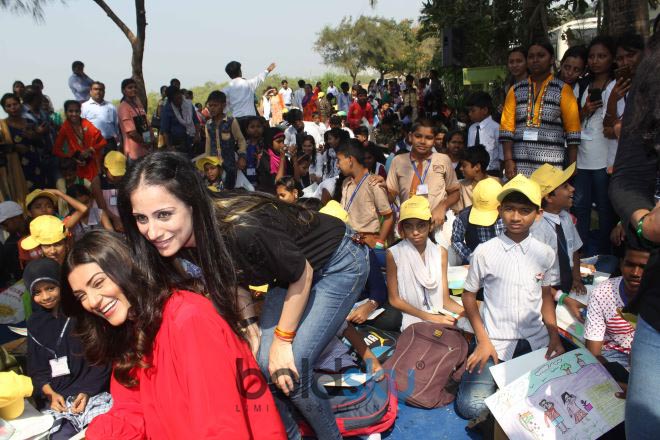 Sushmita Sen Celebrates Republic Day With Rouble Nagi Art Foundation
