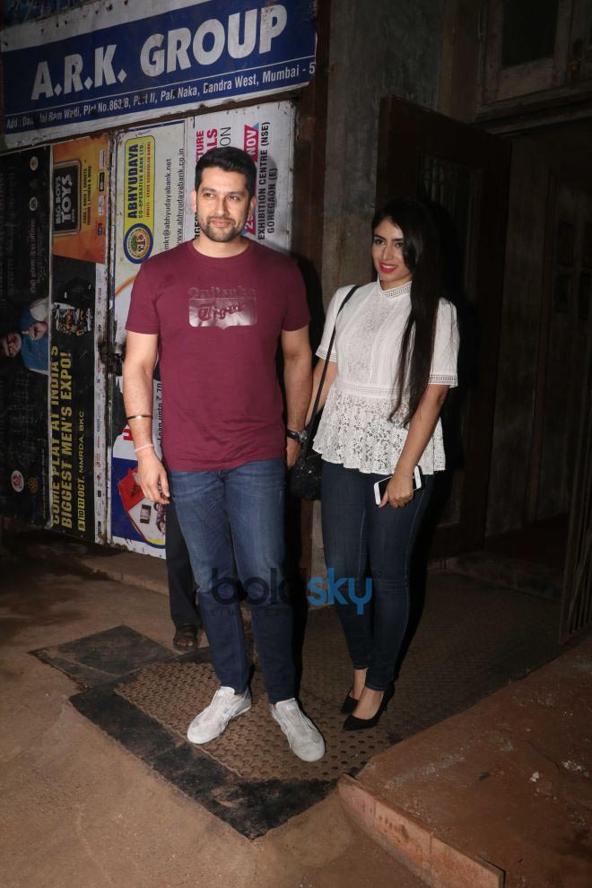 Aftab Shivdasani Spotted At Bandra - Boldsky