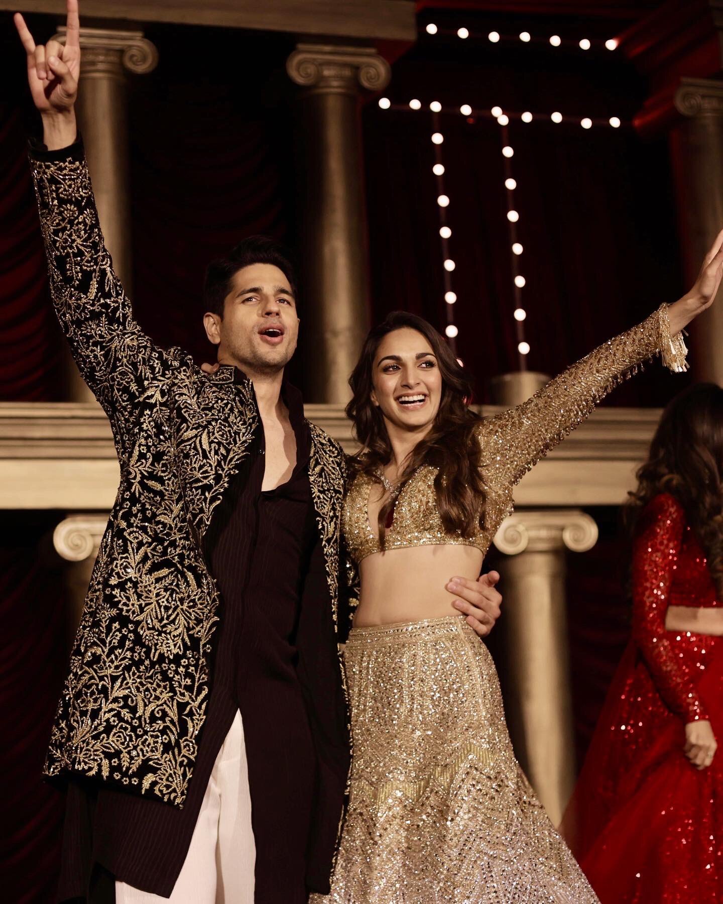 Kiara Advani And Siddharth Malhotra Look Regal In Their Sangeet Ceremony, Check Pics!