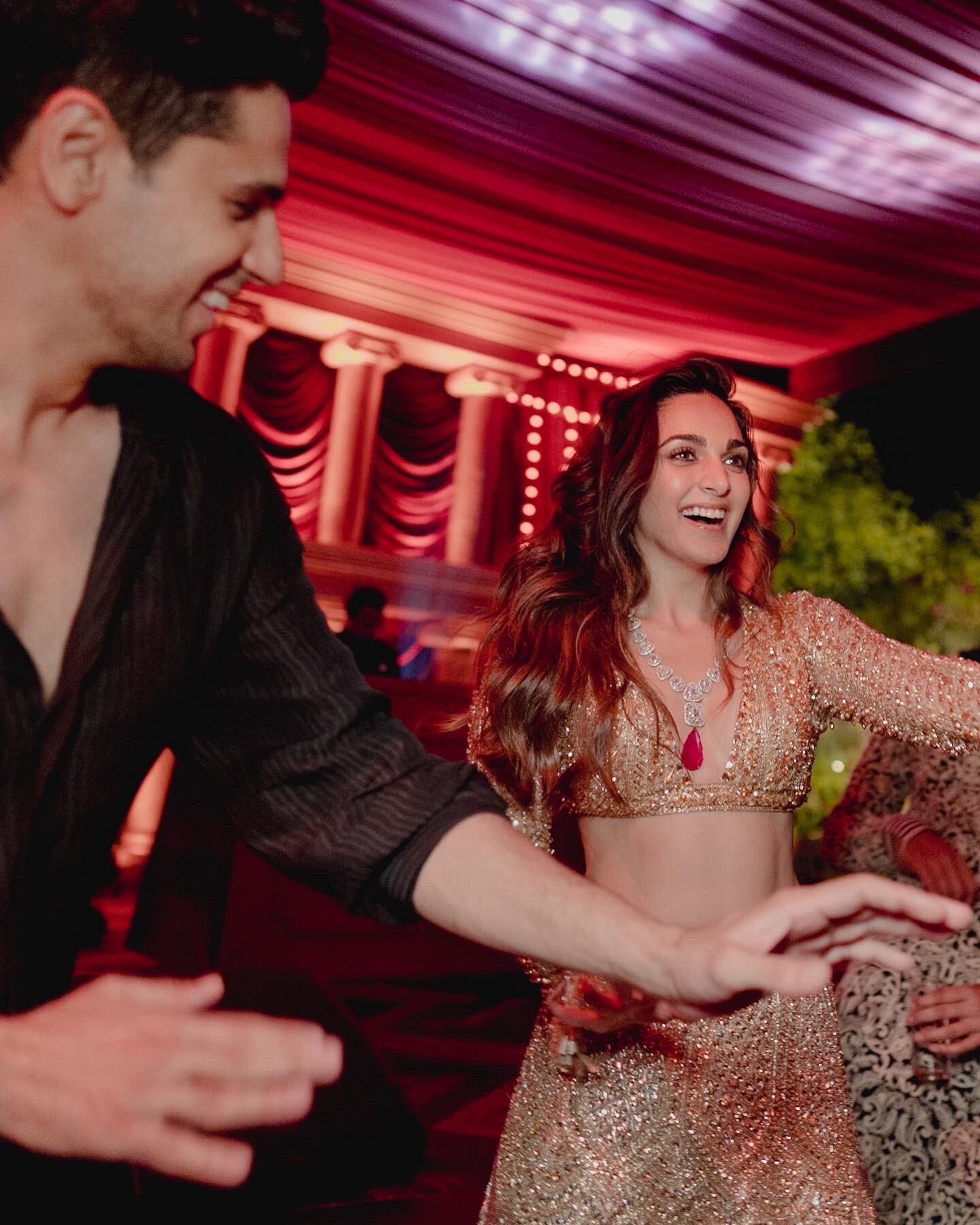 Kiara Advani And Siddharth Malhotra Look Regal In Their Sangeet Ceremony, Check Pics!