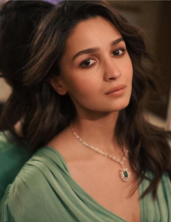 Alia Bhatt Exudes Regal Vibes In A Fern Green Georgette Gown For Zee Cine Awards 2023. Pics Inside!