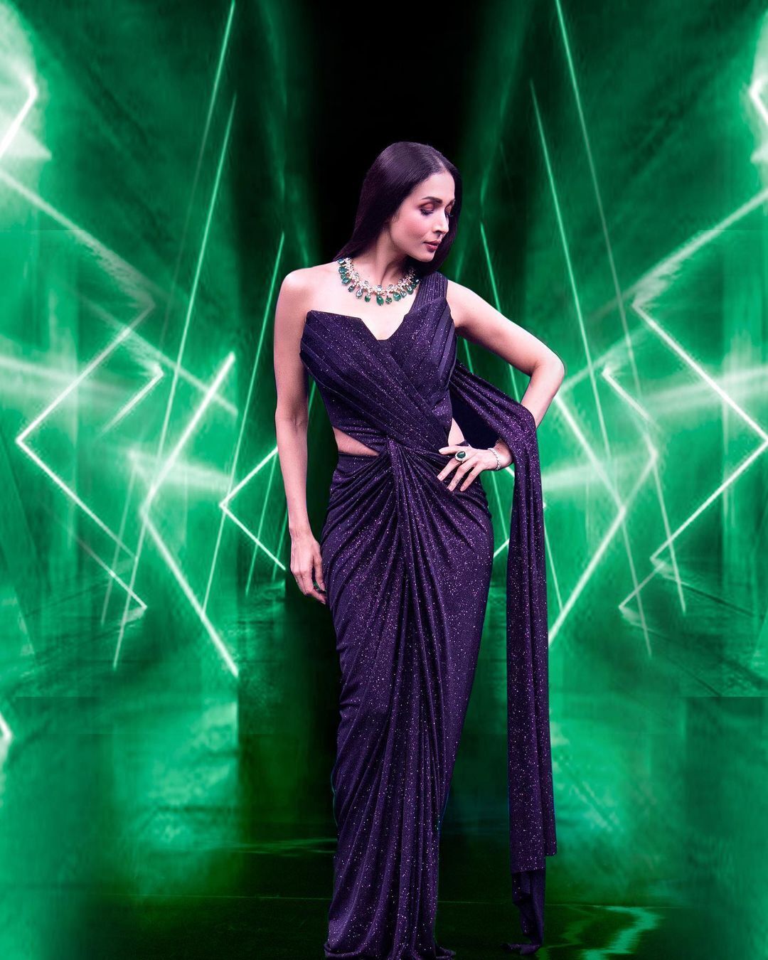 Actresses  Unconventional Saree Looks, Which You Should Follow