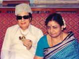 திரையுலகில் மலர்ந்த சில தெய்வீகமான காதல் ஜோடிகள் - நட்சத்திர காதல்!!!
