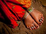 இந்திய பெண்கள் வெள்ளியில் கொலுசு, மெட்டி அணிவதன் பின்னணி என்ன?