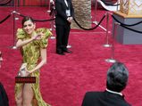 ஆஸ்கர் 2017: போட்டோவிற்கு போஸ் கொடுக்கும் போது தர்மசங்கடத்திற்கு உள்ளான ப்ளான்கா!