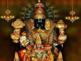 கண்மூடி கண் திறந்து பக்தர்களை பார்க்கும் கரி வரதராஜ பெருமாள்... 