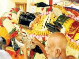 மீண்டும் குளத்துக்குள் அத்திவரதர்... 48 நாள்ல உண்டியல் வசூல் மட்டும் எவ்வளவுனு தெரியுமா?