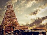 மர்மம் விலகாத இந்திய கோவில்கள்!