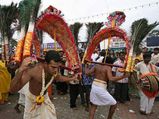 முருகனுக்கு சுமக்கும் காவடிகளில் என்னென்ன காவடிகள் இருக்கு தெரியுமா?