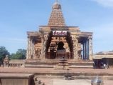 தஞ்சை பெரியகோவிலில் வாராகி அம்மனை ராஜ ராஜ சோழன் வணங்கியது ஏன் தெரியுமா?