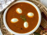 கேரளா ஸ்டைல் வறுத்து அரைச்ச முட்டை குழம்பு