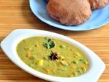பூரிக்கு அட்டகாசமாக இருக்கும்.. கர்நாடகா ஸ்டைல் வெஜிடேபிள் குருமா