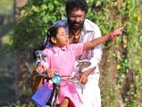 உங்க குழந்தைக்கு பெற்றோராக மாறும் சொந்தக்காரர்களை நீங்க எப்படி சமாளிக்கணும் தெரியுமா? 