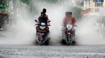 மழைக்காலத்தில் பைக் ஒட்டுறவங்களா நீங்க? இந்த விஷயங்களை முதலில் செக் பண்ணிக்கோங்க... இல்லனா அவ்வளவுதான்! 