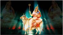 நவராத்திரியின் முதல் நாள் வழிபாட்டு முறைகளும், சொல்ல வேண்டிய மந்திரங்களும்…