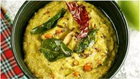 இதுவரை தக்காளி பழத்தை வெச்சு தான் சட்னி செஞ்சுருப்பீங்க.. தக்காளி காயை வெச்சும் சட்னி செய்யலாம் தெரியுமா?