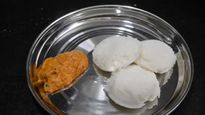 எப்பவும் ஒரே மாதிரி சட்னி செய்யாம.. ஒருமுறை தீயில் சுட்ட தக்காளி சட்னியை செய்யுங்க.. டேஸ்ட் சும்மா அள்ளும்..