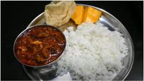 பாவக்காயை ஒருமுறை இப்படி குழம்பு செய்யுங்க.. ஒரு தட்டு சோறு டக்குன்னு காலியாகும்..