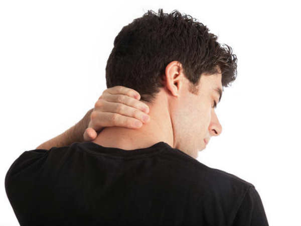 கழுத்து மற்றும் தாடை