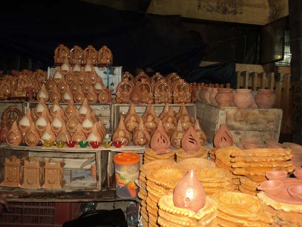 பறவைகளின் கூடு வடிவ தீபம்